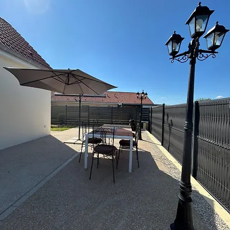 Holiday home Maison Calme Avec Jardin & Terrasses Darmannes